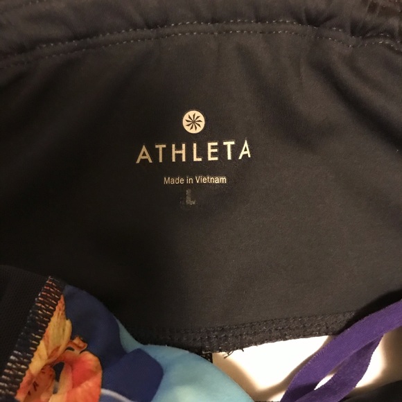 Athleta Tropical Precision Leggings Floral & Navy - Picture 3 of 5